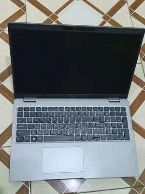 Laptop Dell Precision 3581 32GB Intel Core i7 SSD 512GB