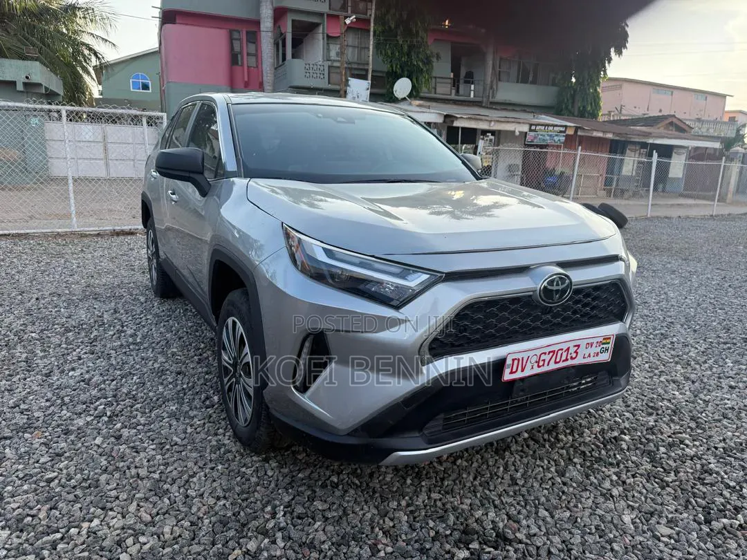 Toyota RAV4 Limited AWD 2023 Silver