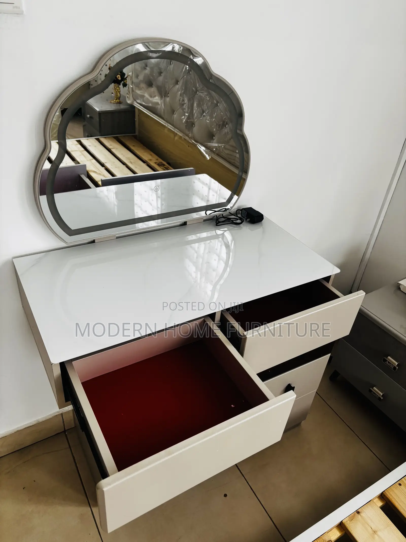  Luxury Imported Dressing Table | 2 Sets Left | Wholesale Welcome