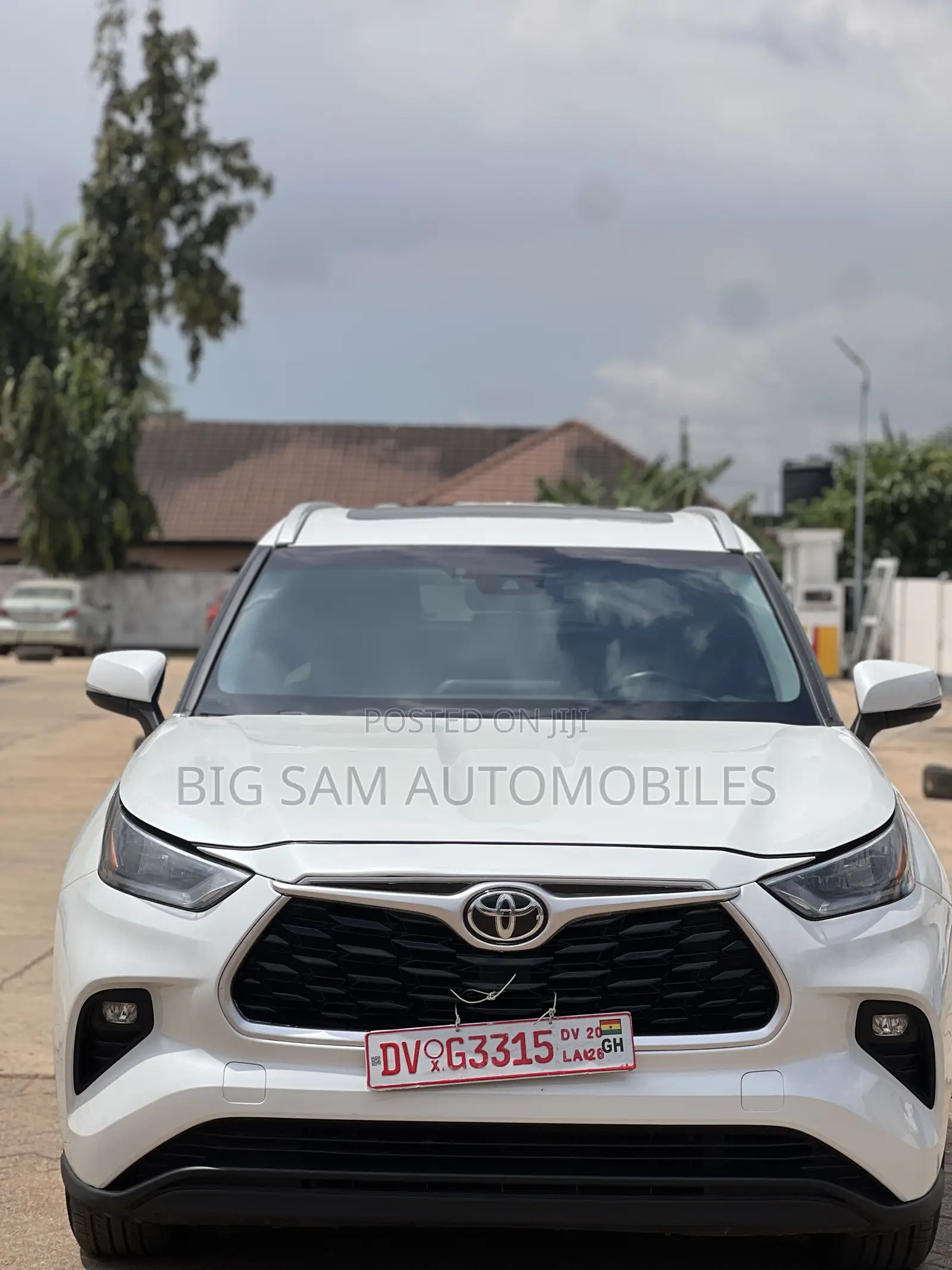 Toyota Highlander XLE 2022 White