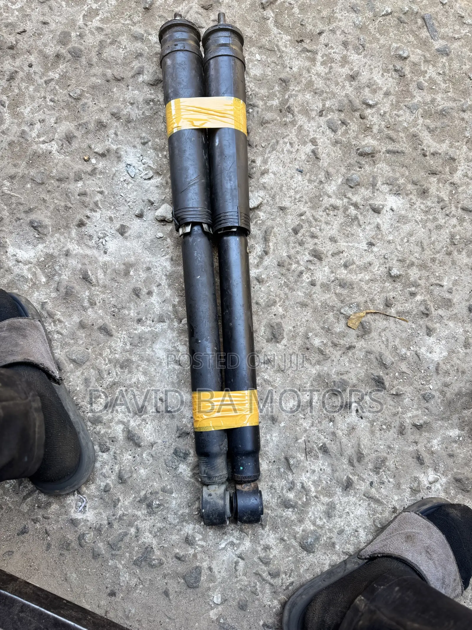 Toyota Voxy Back Shocks Home Used Available