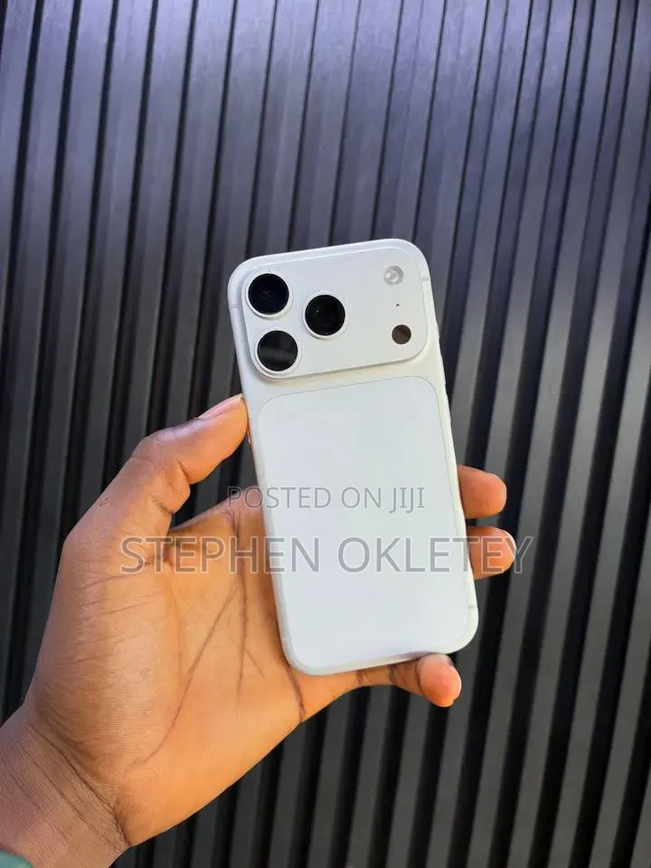 New Apple iPhone 17 Pro 256 GB White