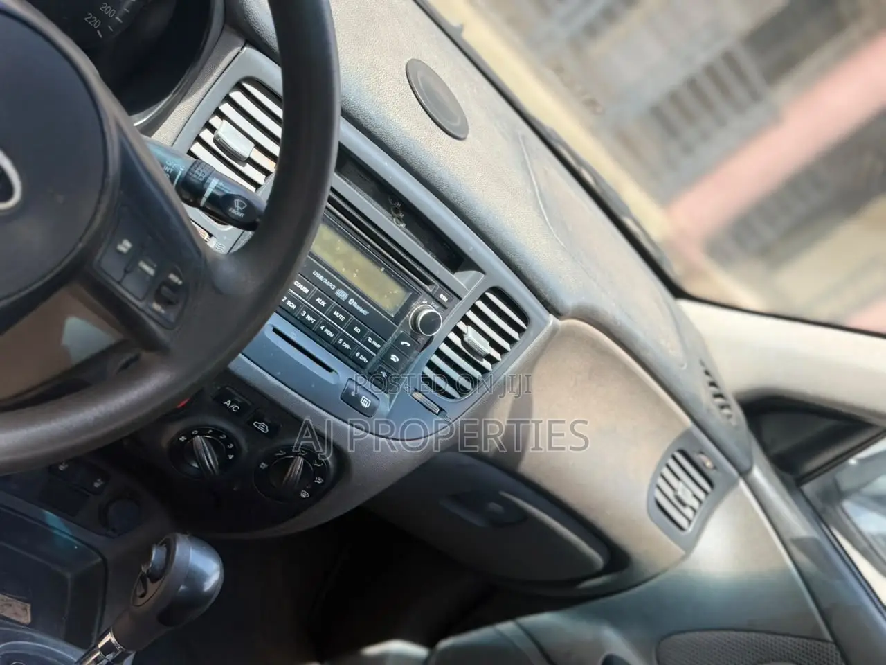 Kia Rio Base 4dr Sedan (1.6L 4cyl 5M) 2010 Silver
