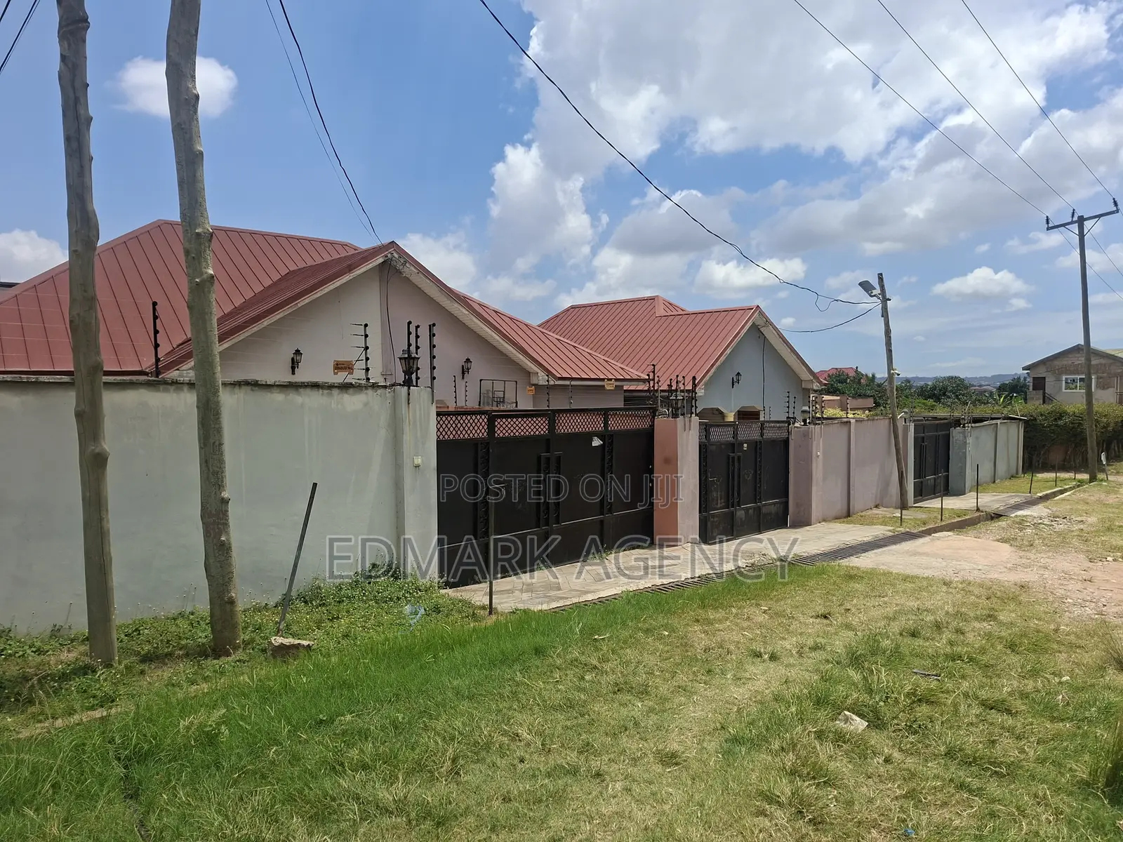 3bdrm House in Kwabenya for rent