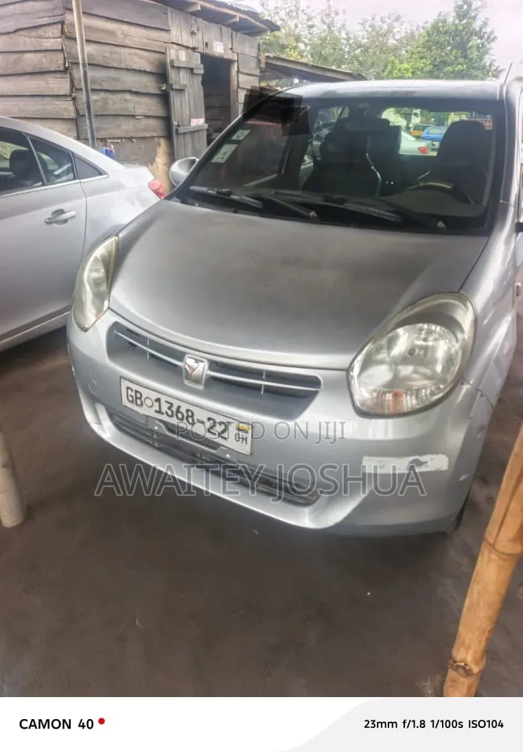 Toyota Passo 2011 Silver
