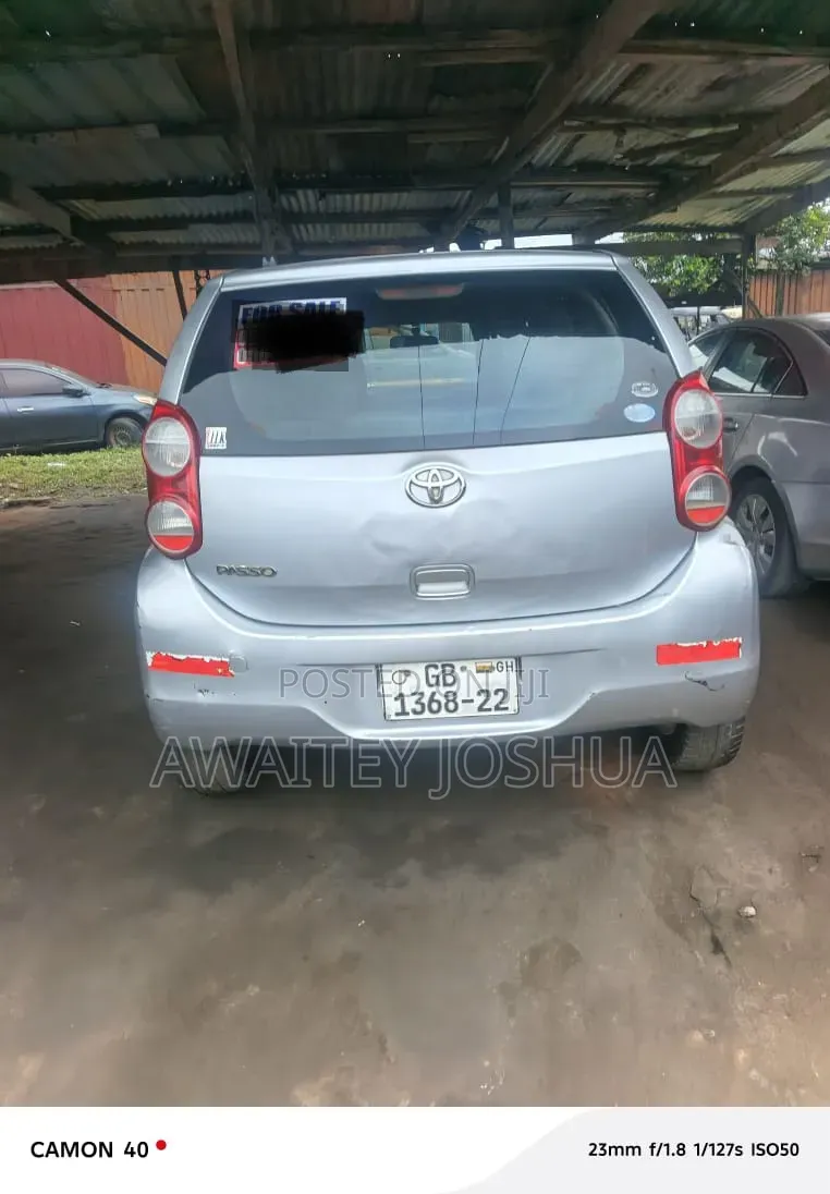 Toyota Passo 2011 Silver