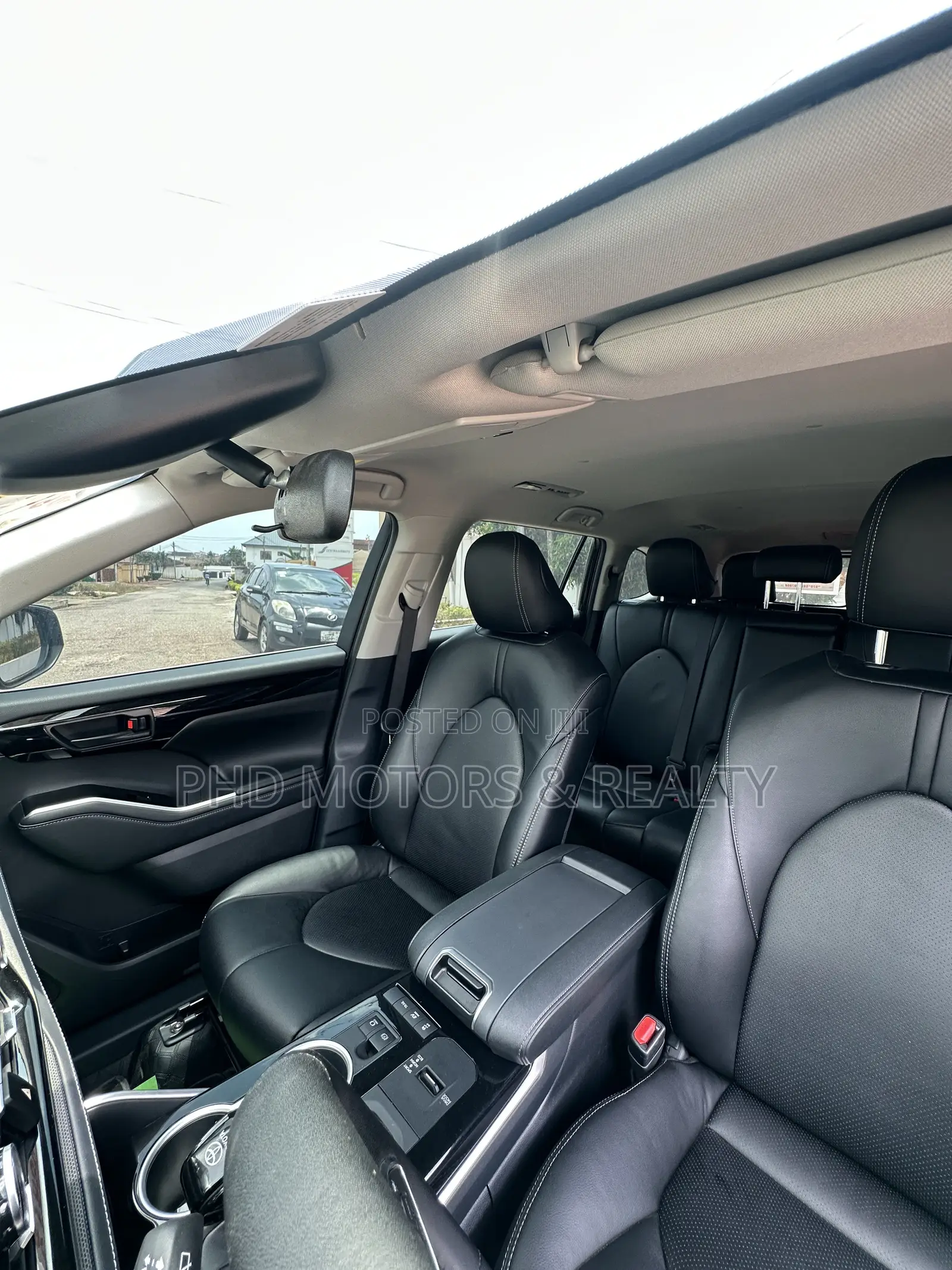 New Toyota Highlander Platinum 2025 Black