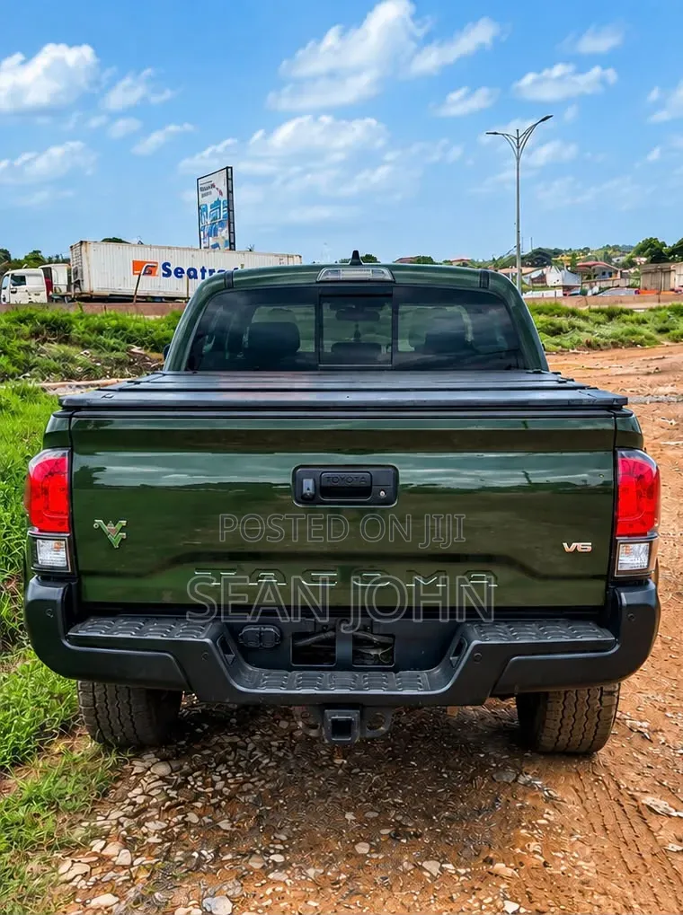 Toyota Tacoma TRD Off Road 2022 Green