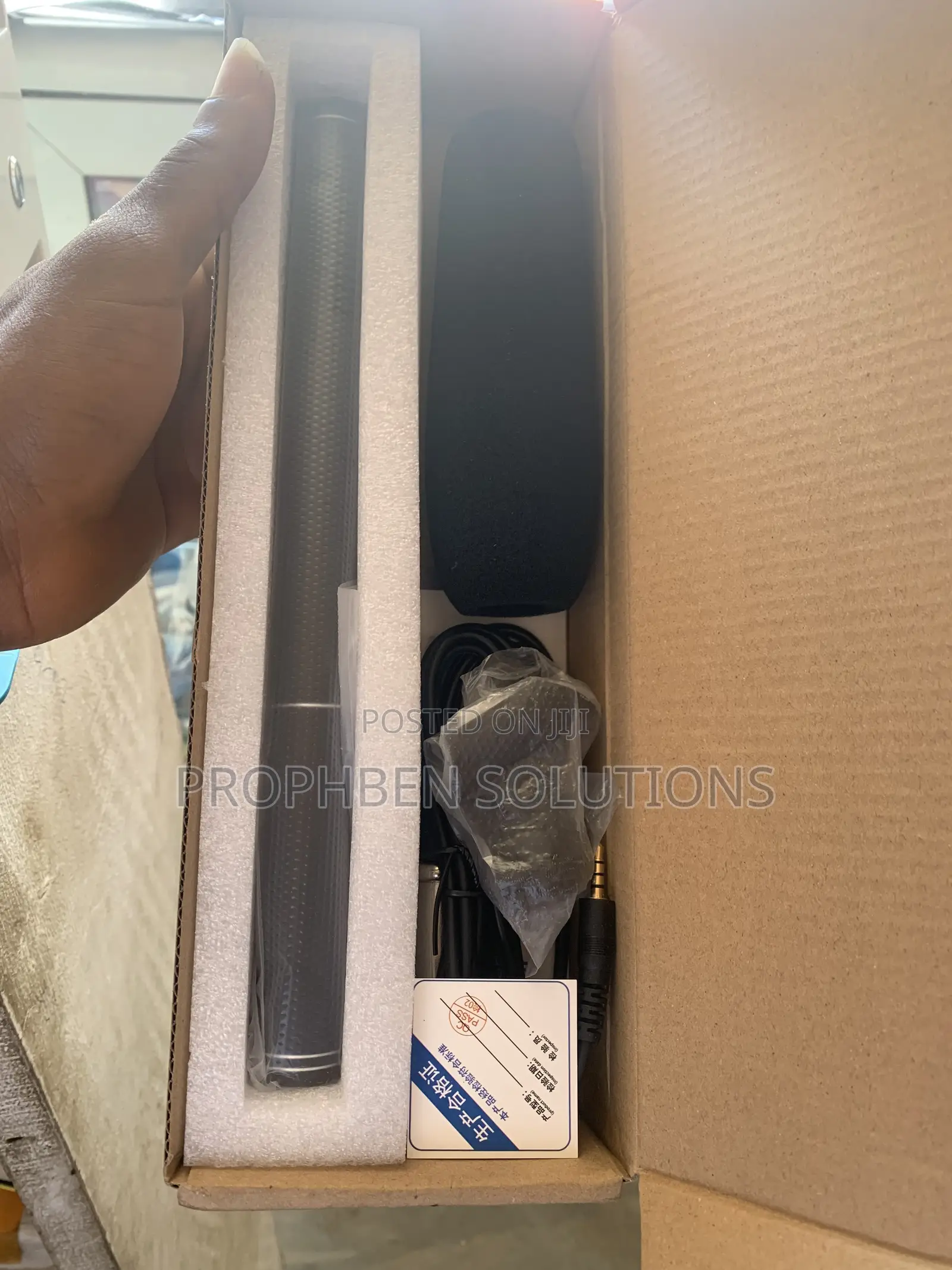 Interview Microphone for Phones and Cameras PC. Boom Mic