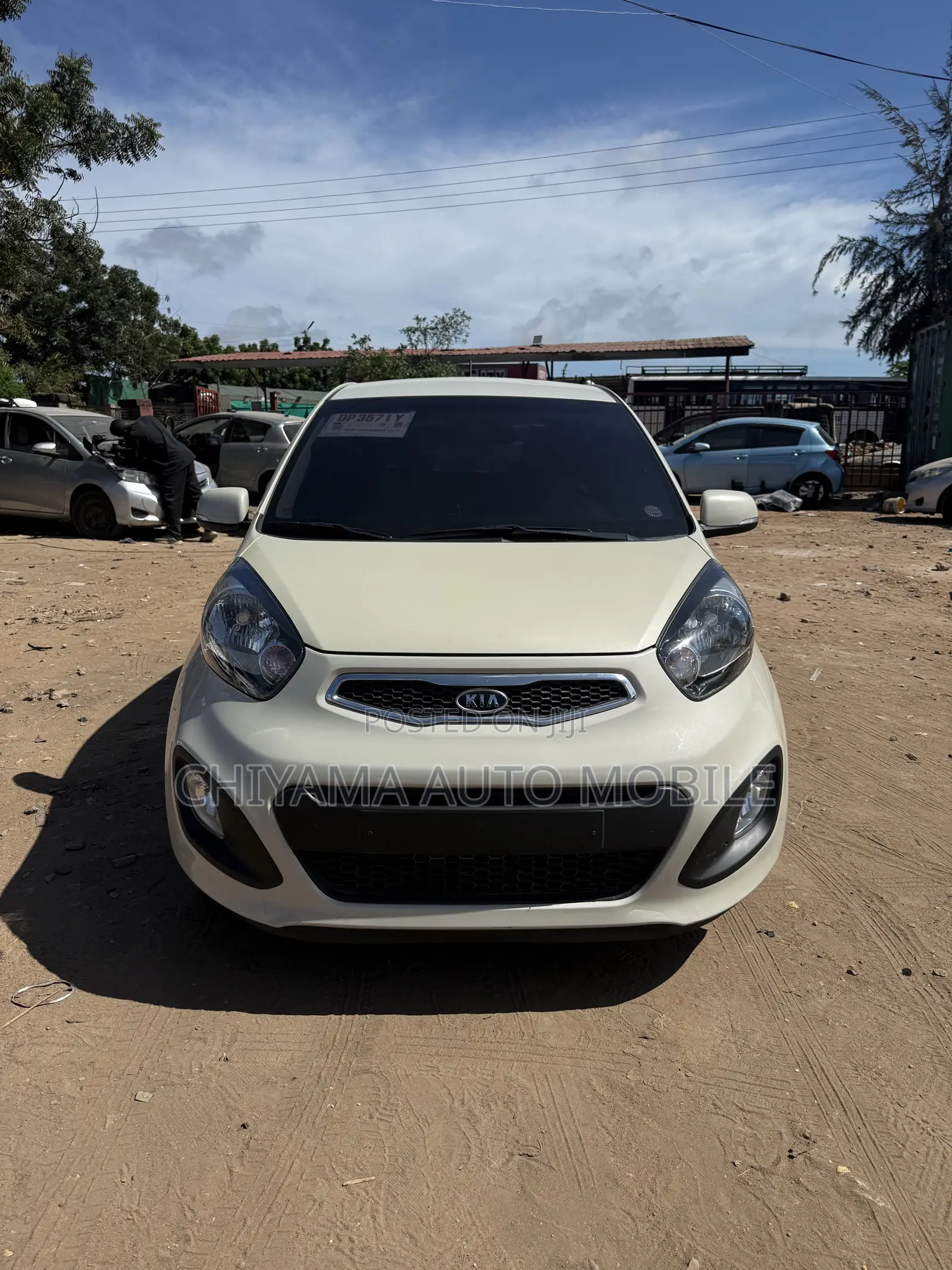 Kia Morning 2012 Off white