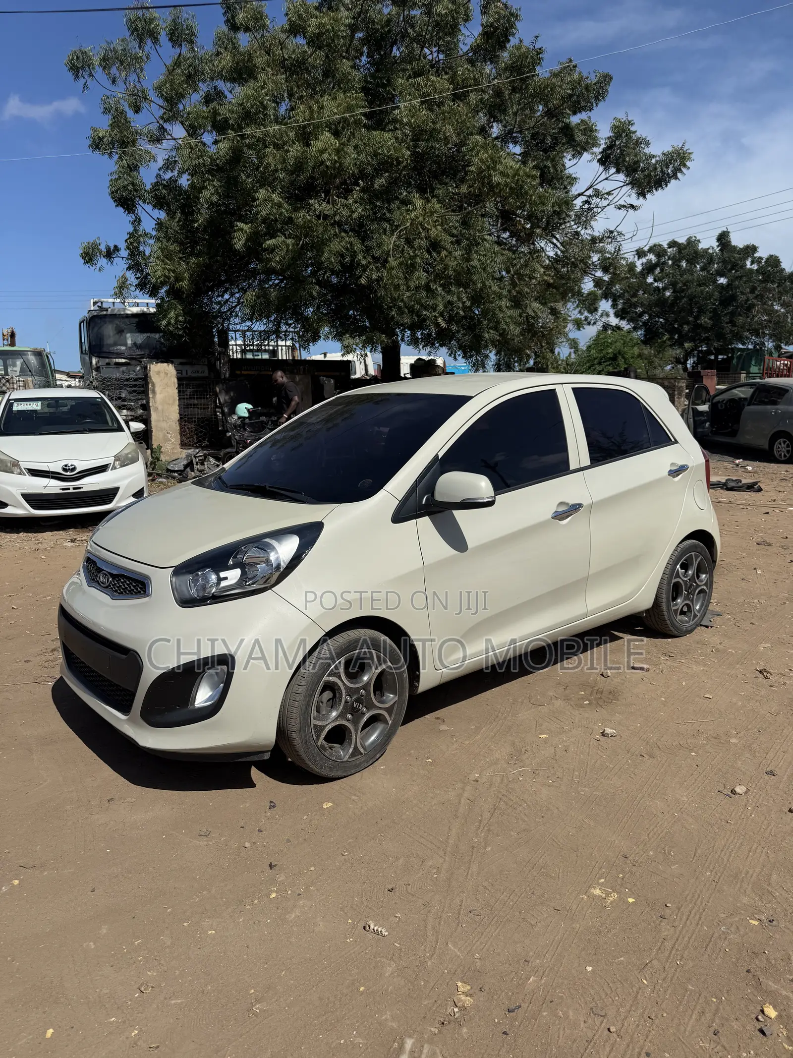 Kia Morning 2012 Off white