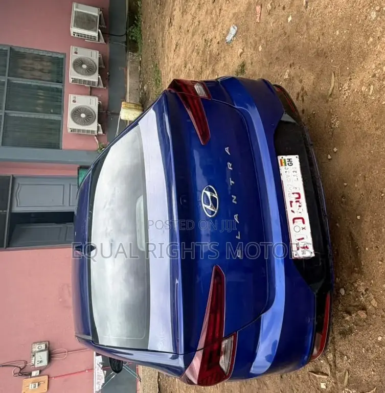 Hyundai Elantra 2020 Blue