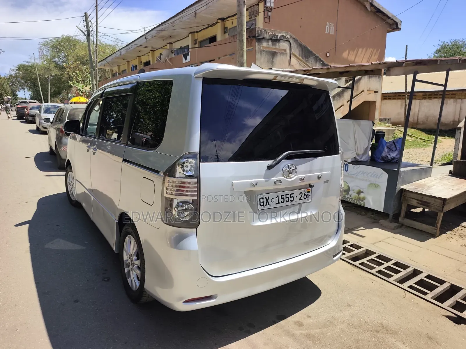 Toyota Voxy 2013 Silver