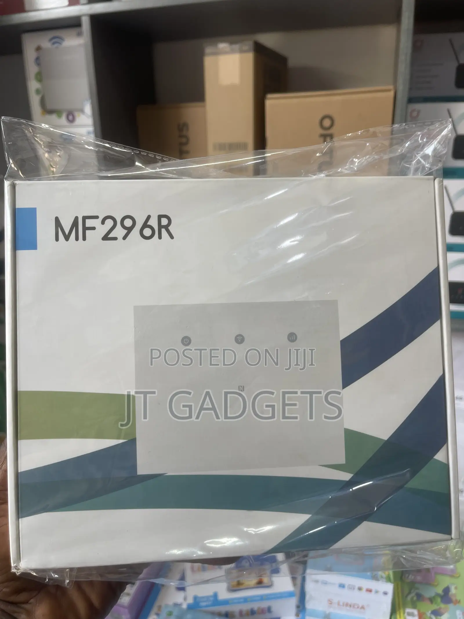 MF296R 4G LTE Cat6 Router: Up to 64 Users Faster