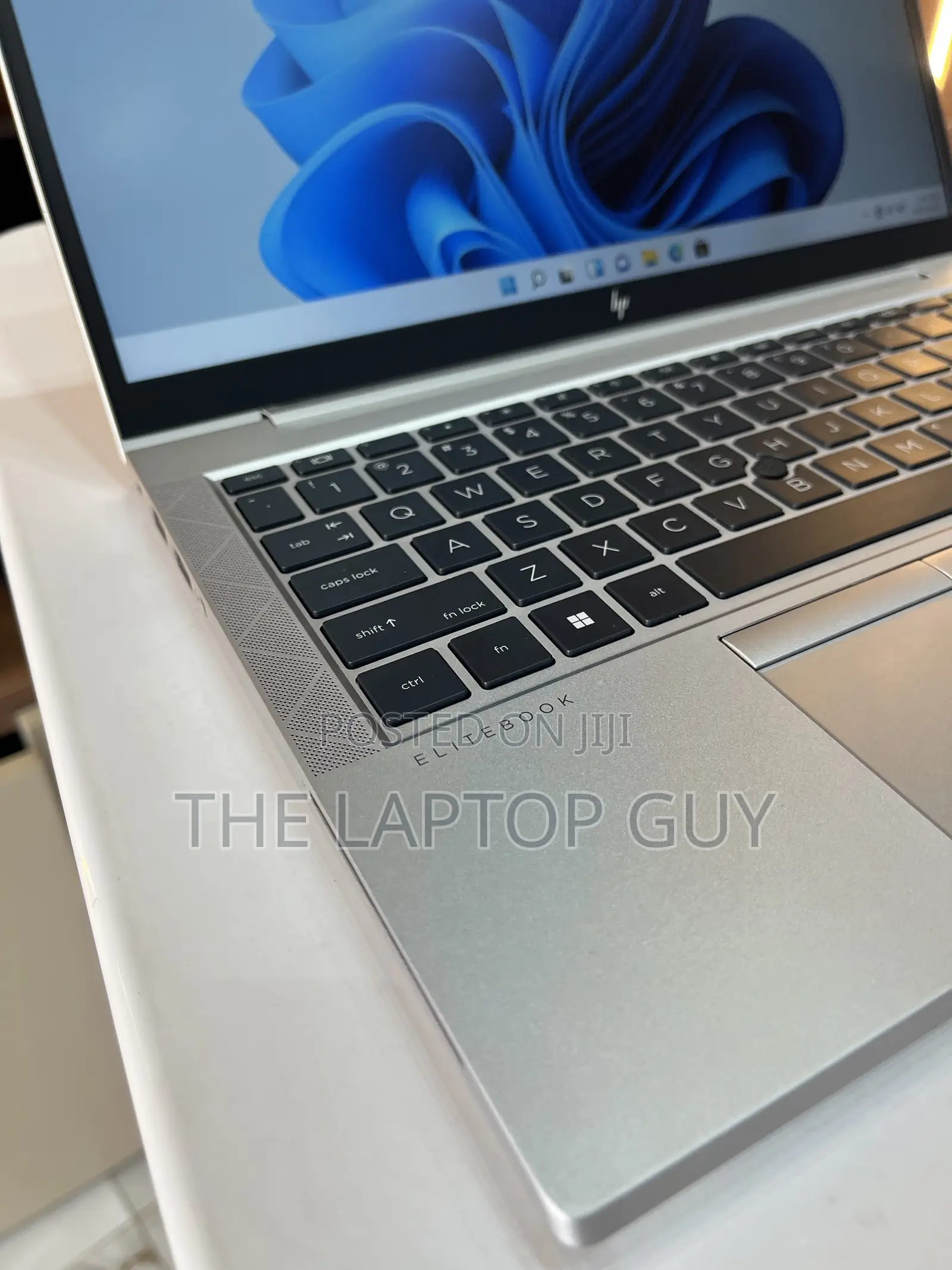 Laptop HP EliteBook 840 G8 16GB Intel Core i7 SSD 256GB