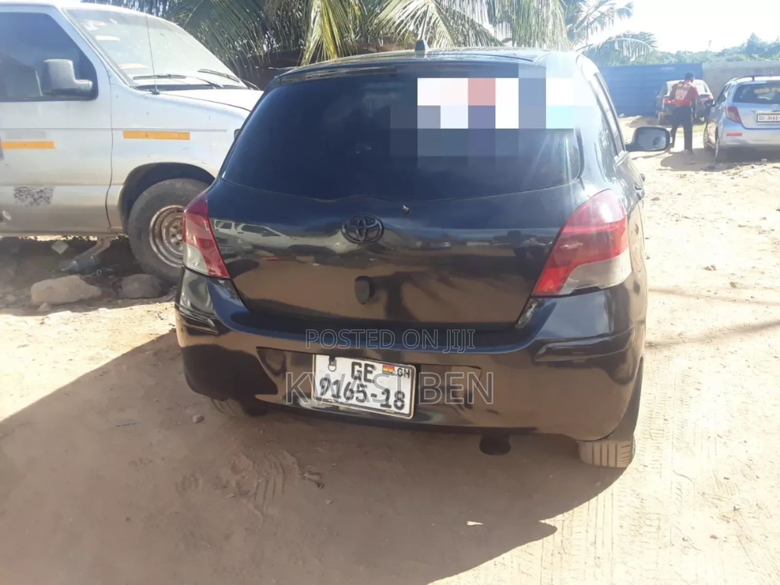 Toyota Vitz 2010 Black