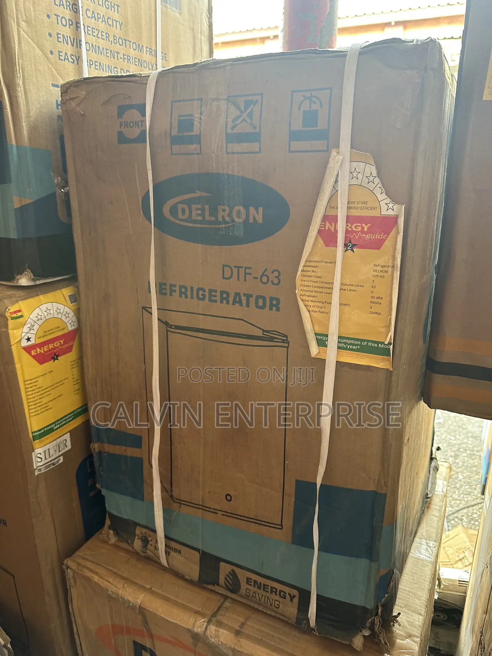 Delron Refrigerator Dtf63 Single Door Table Top