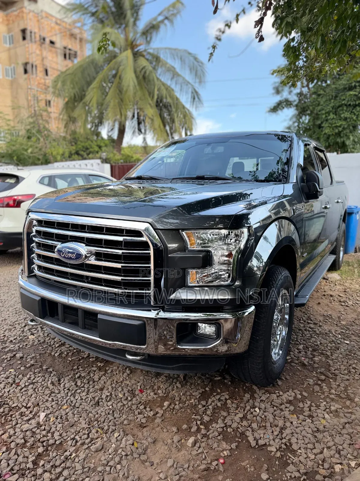 Ford F-150 Lariat 4x2 SuperCrew Cab Styleside 5.5 ft. box 145 in. WB