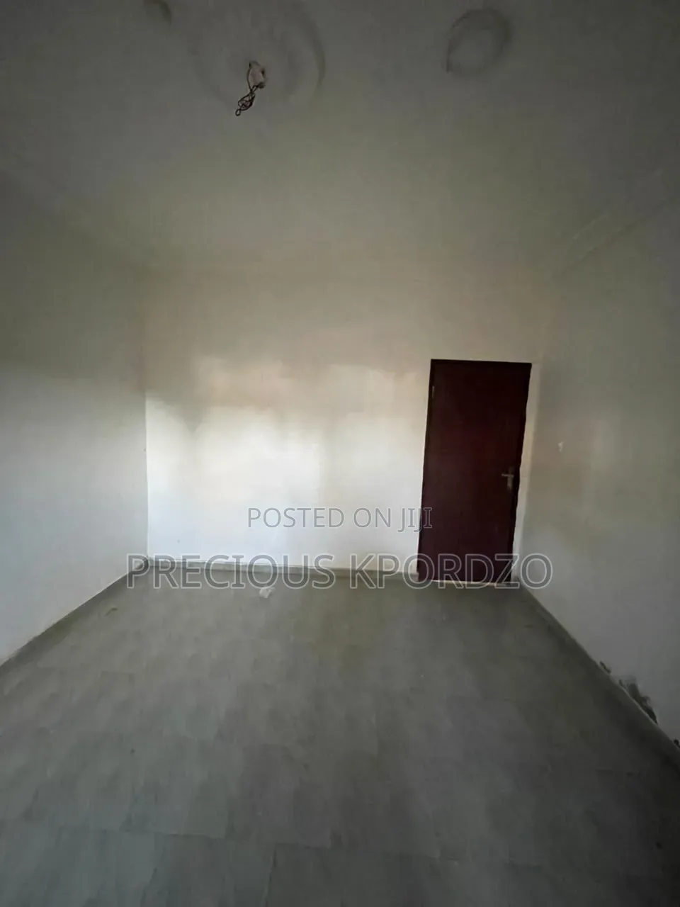 1bdrm Room & Parlour in Lakeside Comm 1 for rent