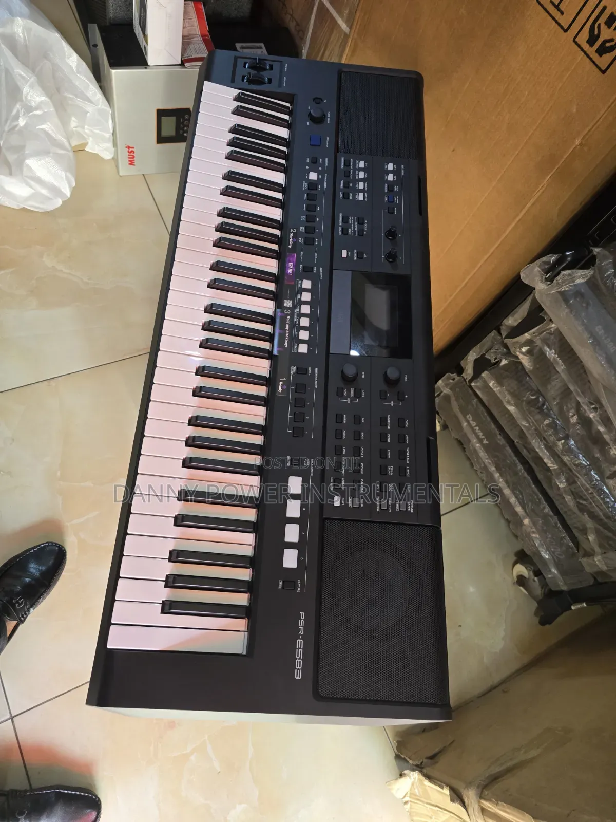 Yamaha Keyboard PSR-E583