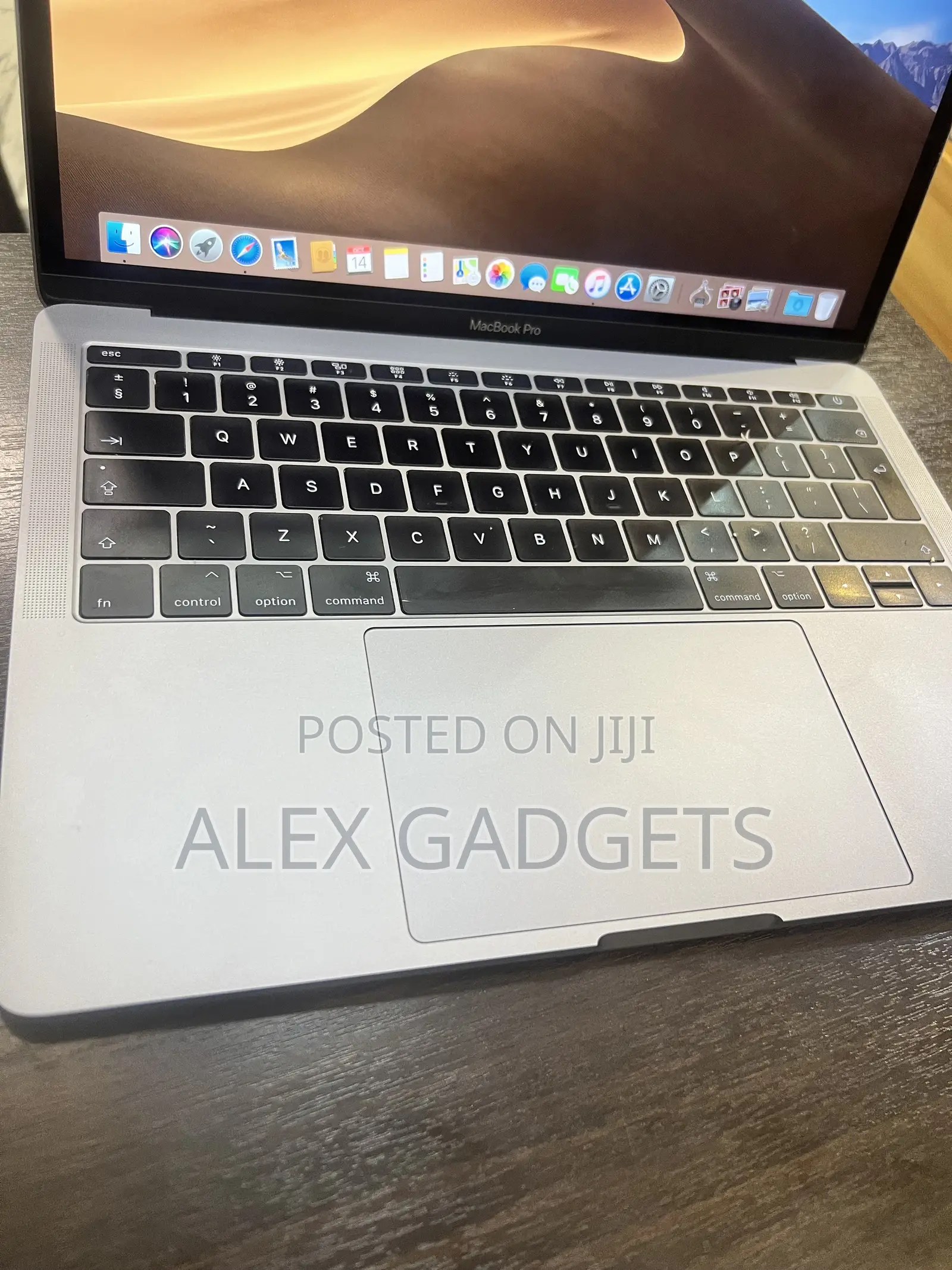 Laptop Apple MacBook Pro 2017 8GB Intel Core i5 SSD 256GB