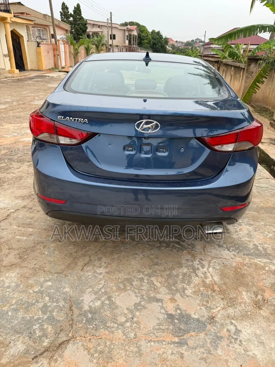 Hyundai Elantra Limited Sedan FWD (1.8L 4cyl 6A) 2016 Blue