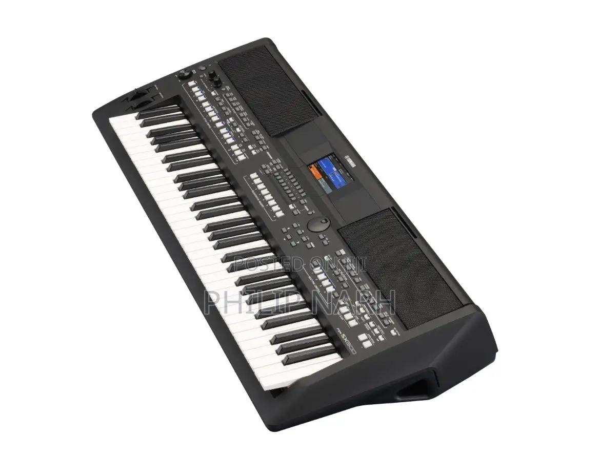 YAMAHA PSR Sx 720