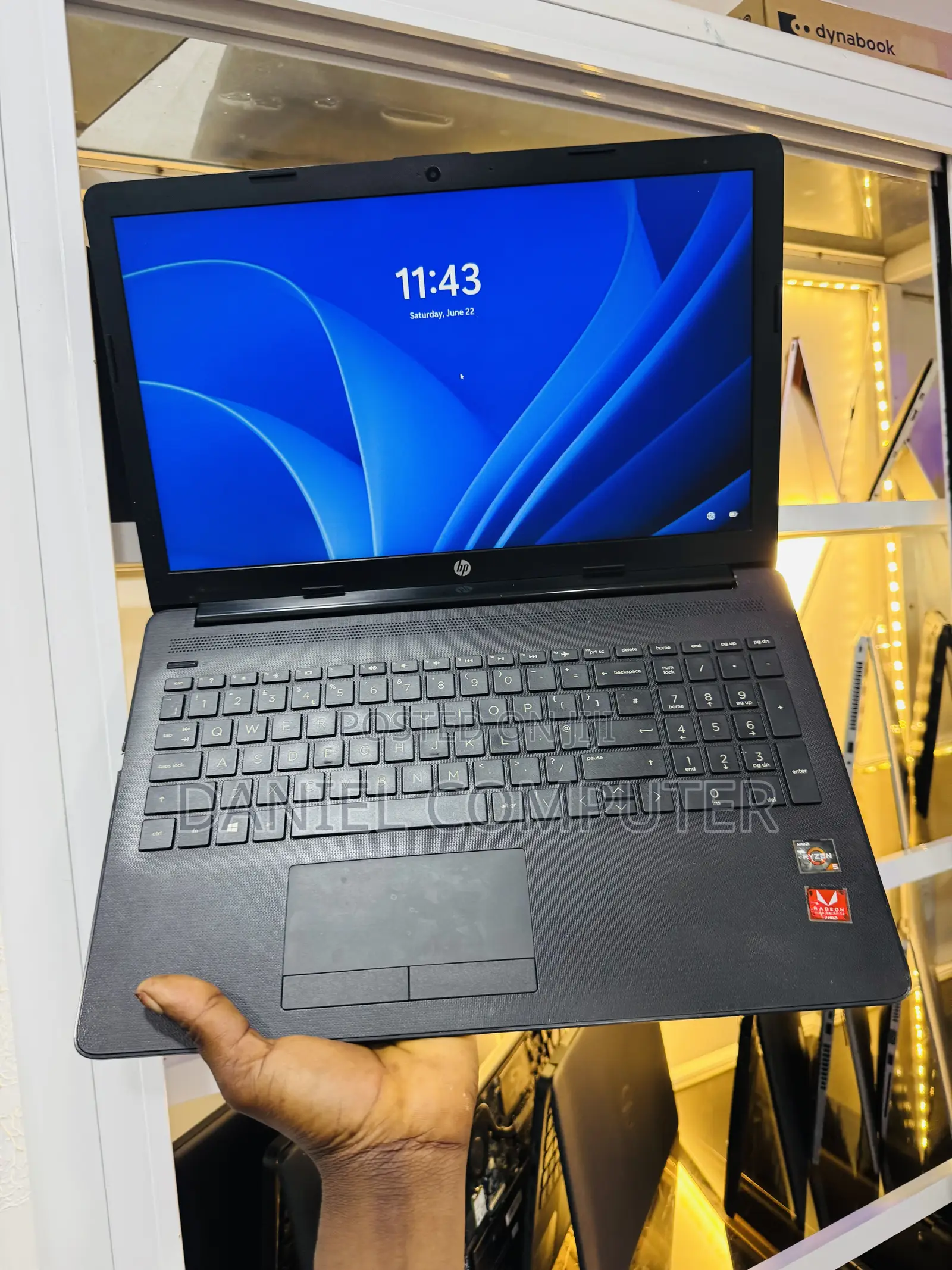 Laptop HP 15 8GB AMD Ryzen 5 HDD+SSD 128GB