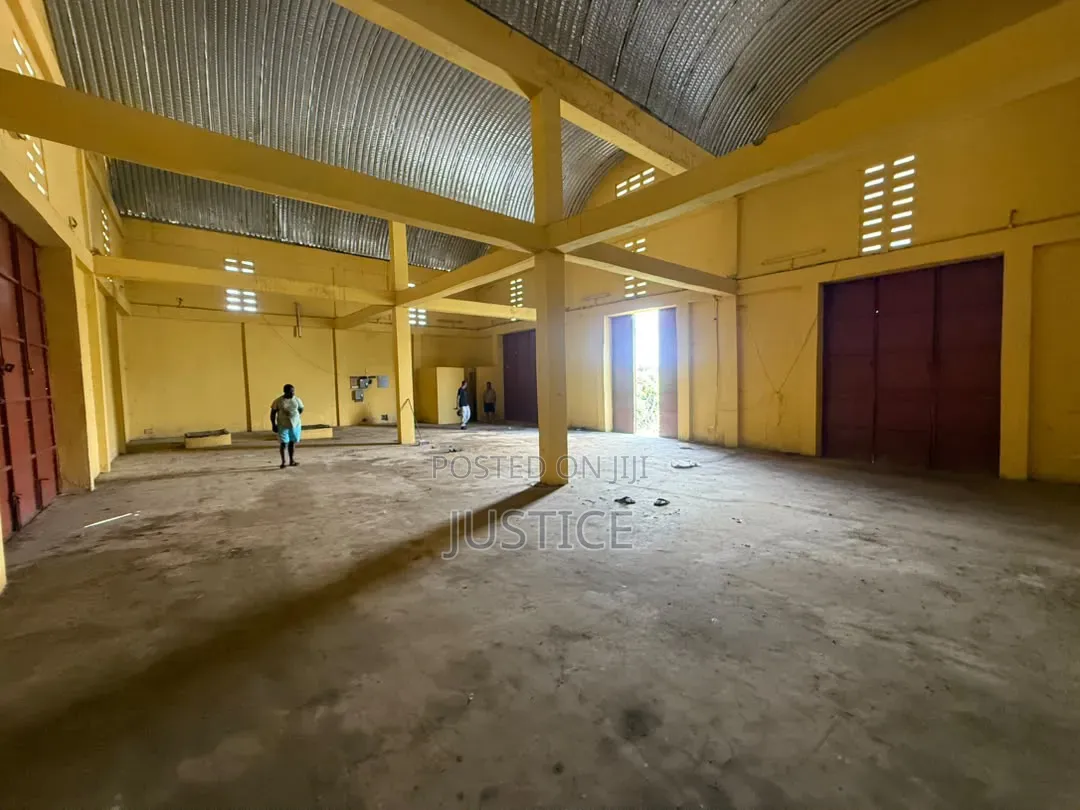 Roadside 280 SQM Capacity Warehouse Weija