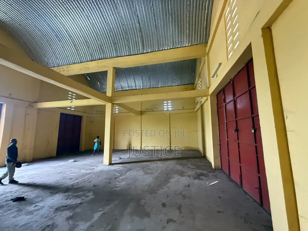 Roadside 280 SQM Capacity Warehouse Weija