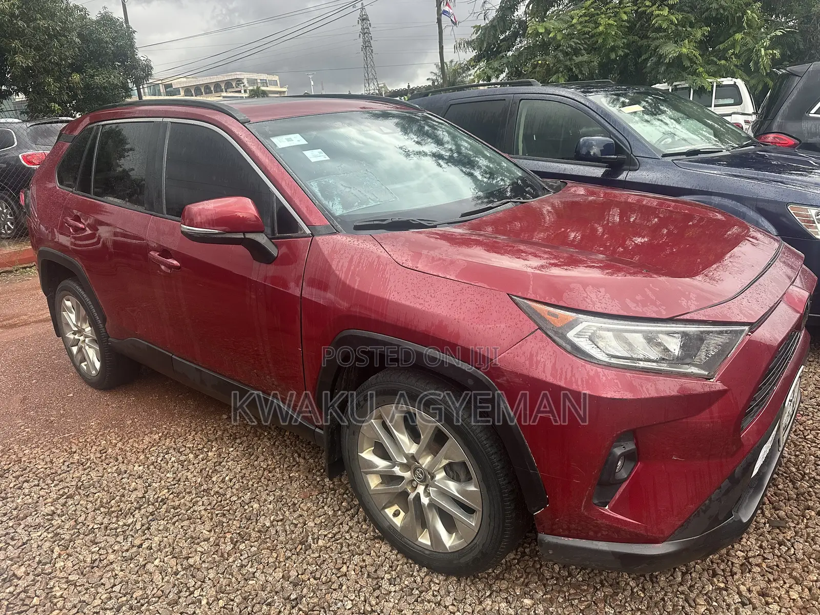 Toyota RAV4 XLE AWD 2020 Red
