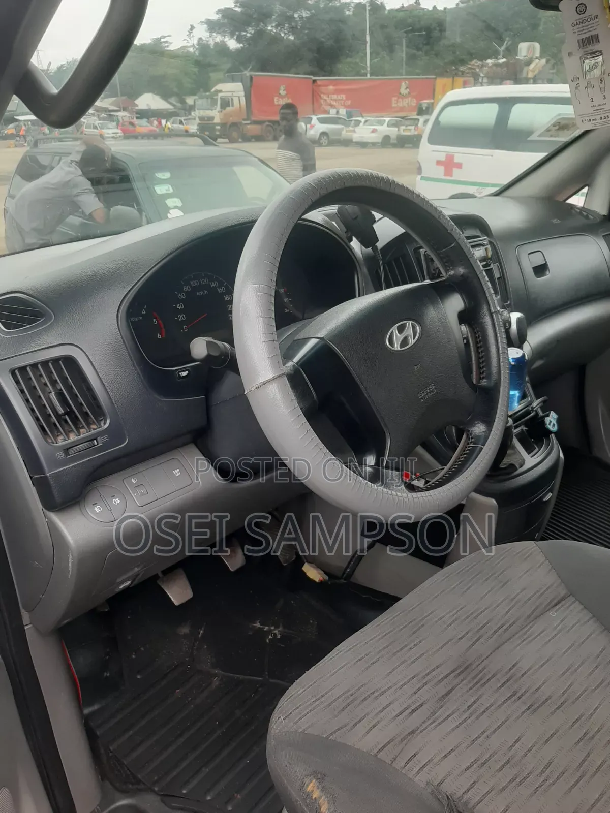 Hyundai H1 2015 White