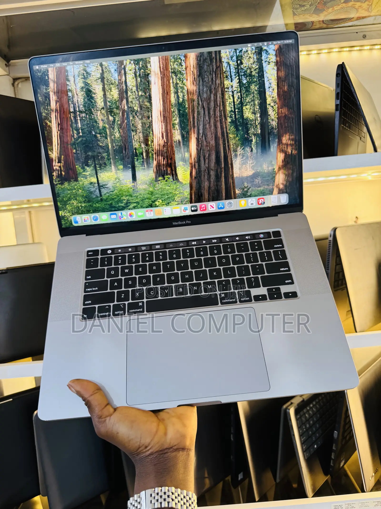 Laptop Apple MacBook Pro 2019 16GB Intel Core i7 SSD 512GB