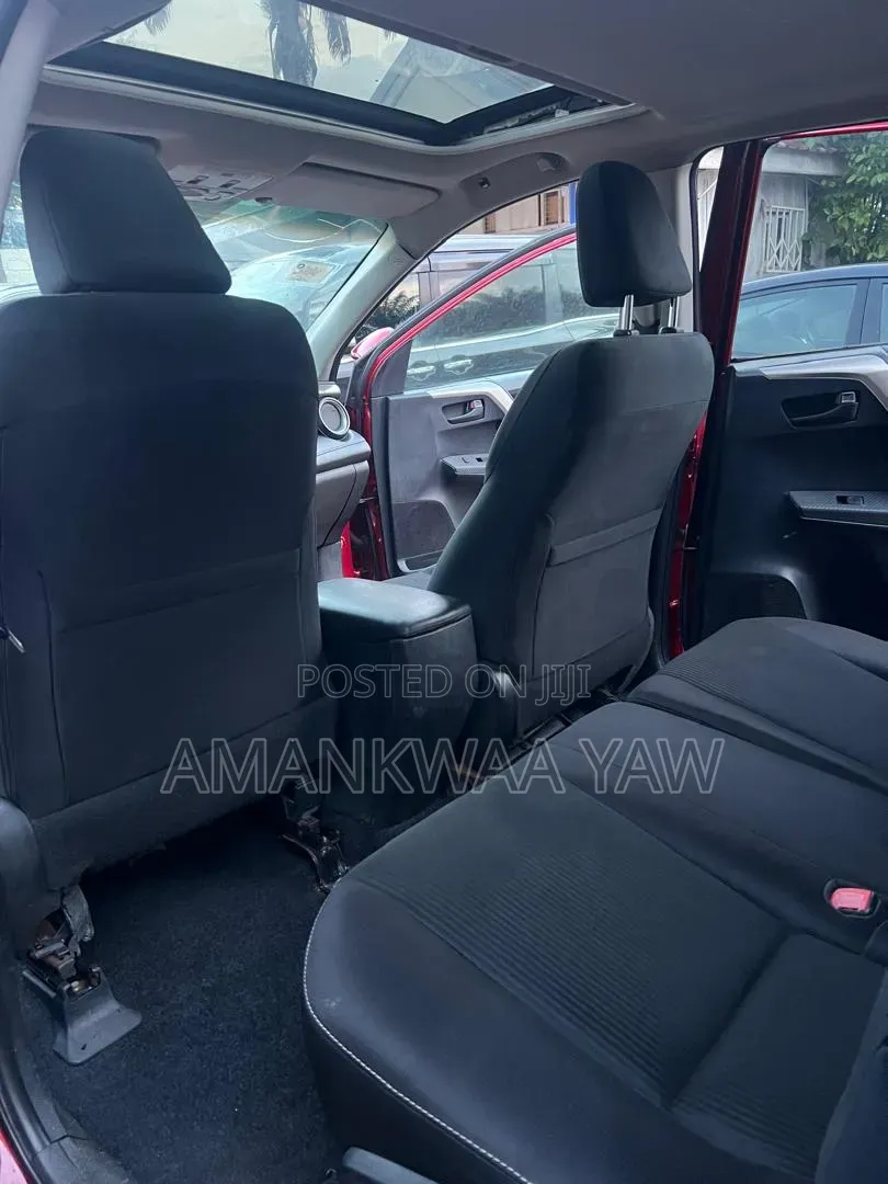 Toyota RAV4 2015 Red