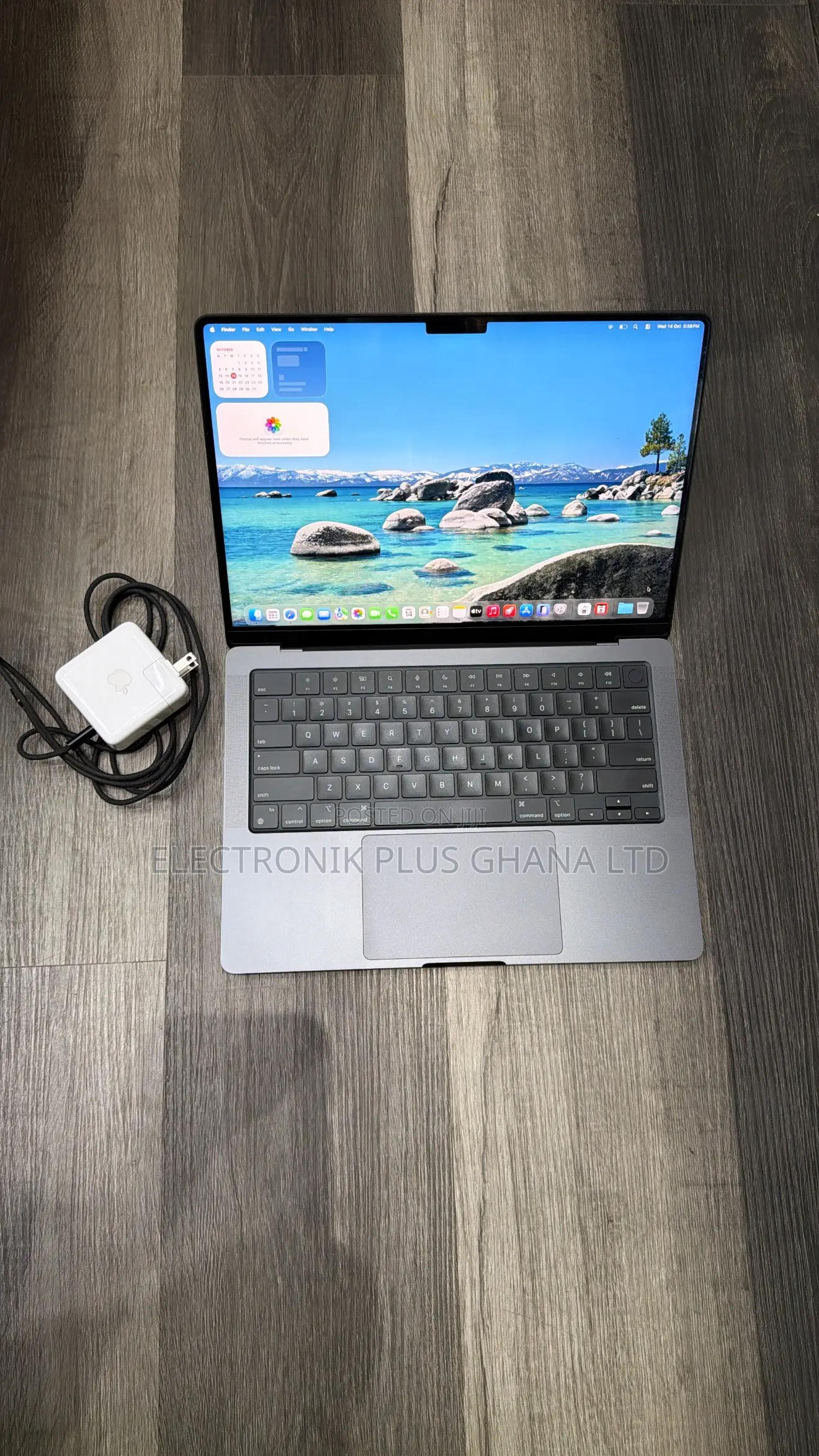 Laptop Apple MacBook Pro 2024 M4 Pro 24GB Apple M4 Pro SSD 512GB