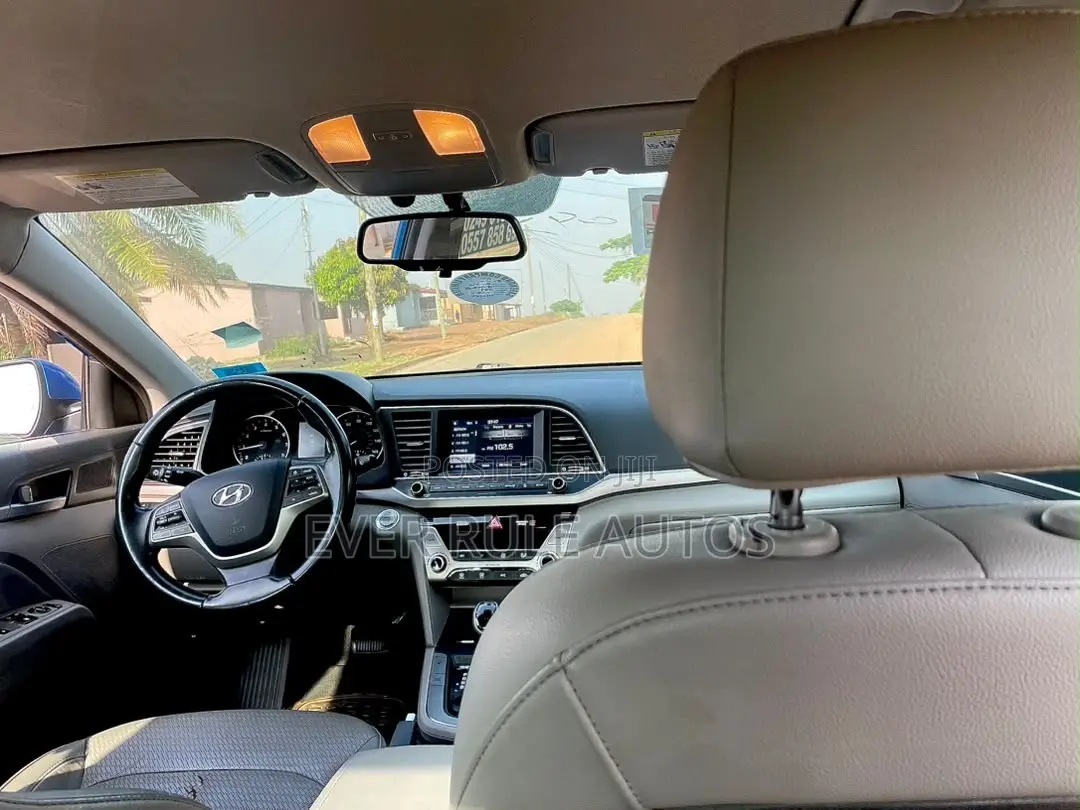 Hyundai Elantra Limited 2018 Blue