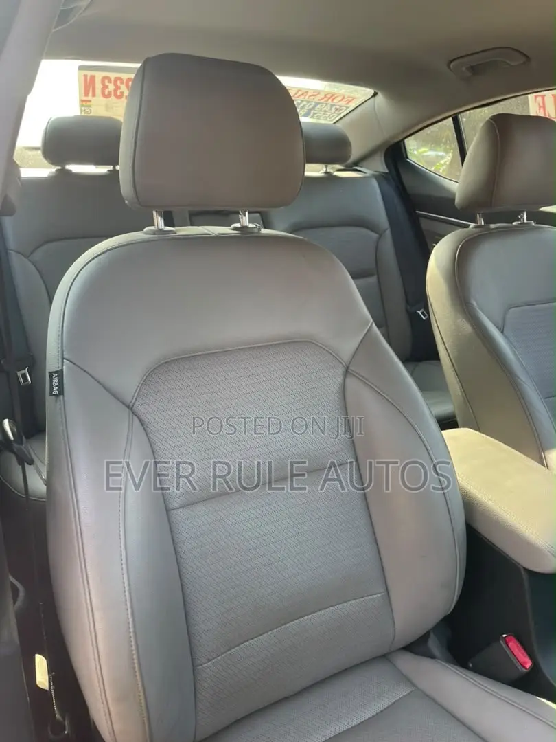 Hyundai Elantra Limited 2018 Blue