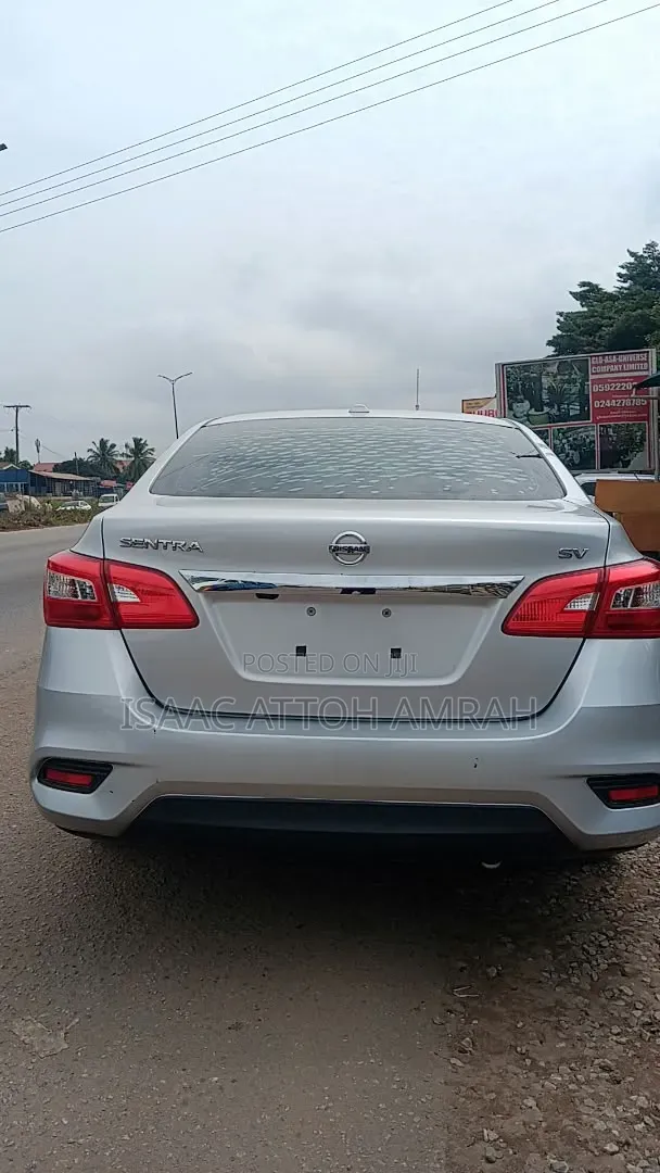 Nissan Sentra SV 2018 Gray