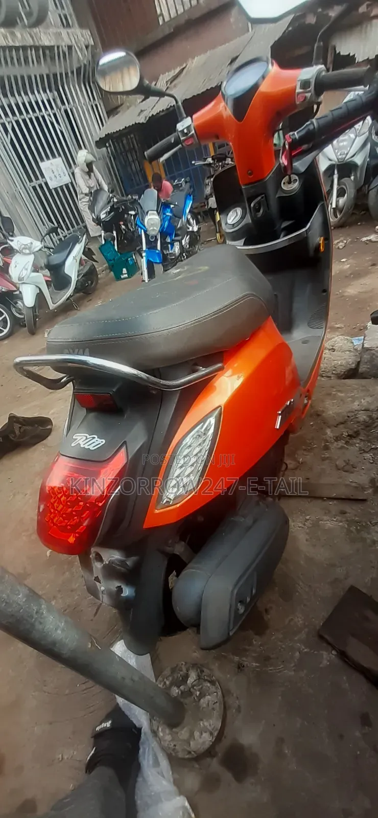 SYM Fnx 125 2023 Black