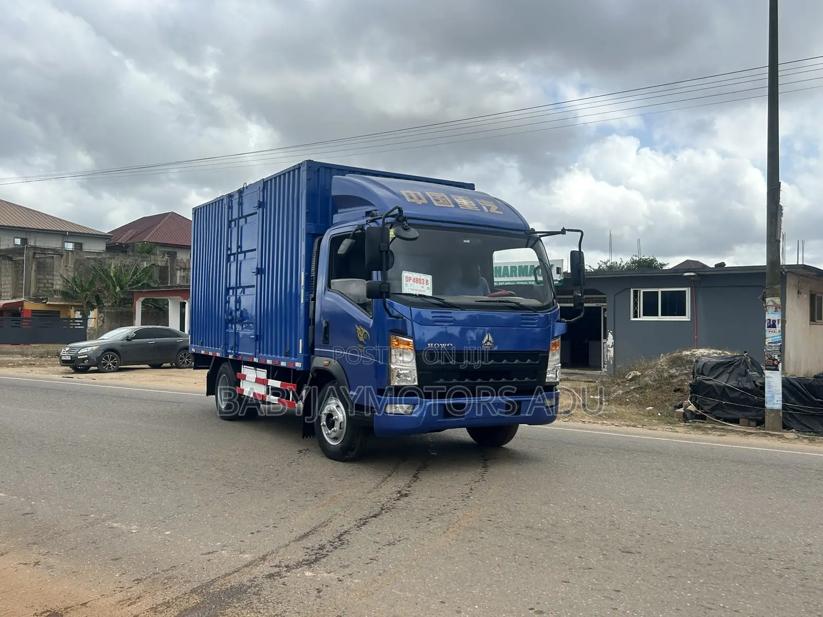 Light-Duty Box Truck