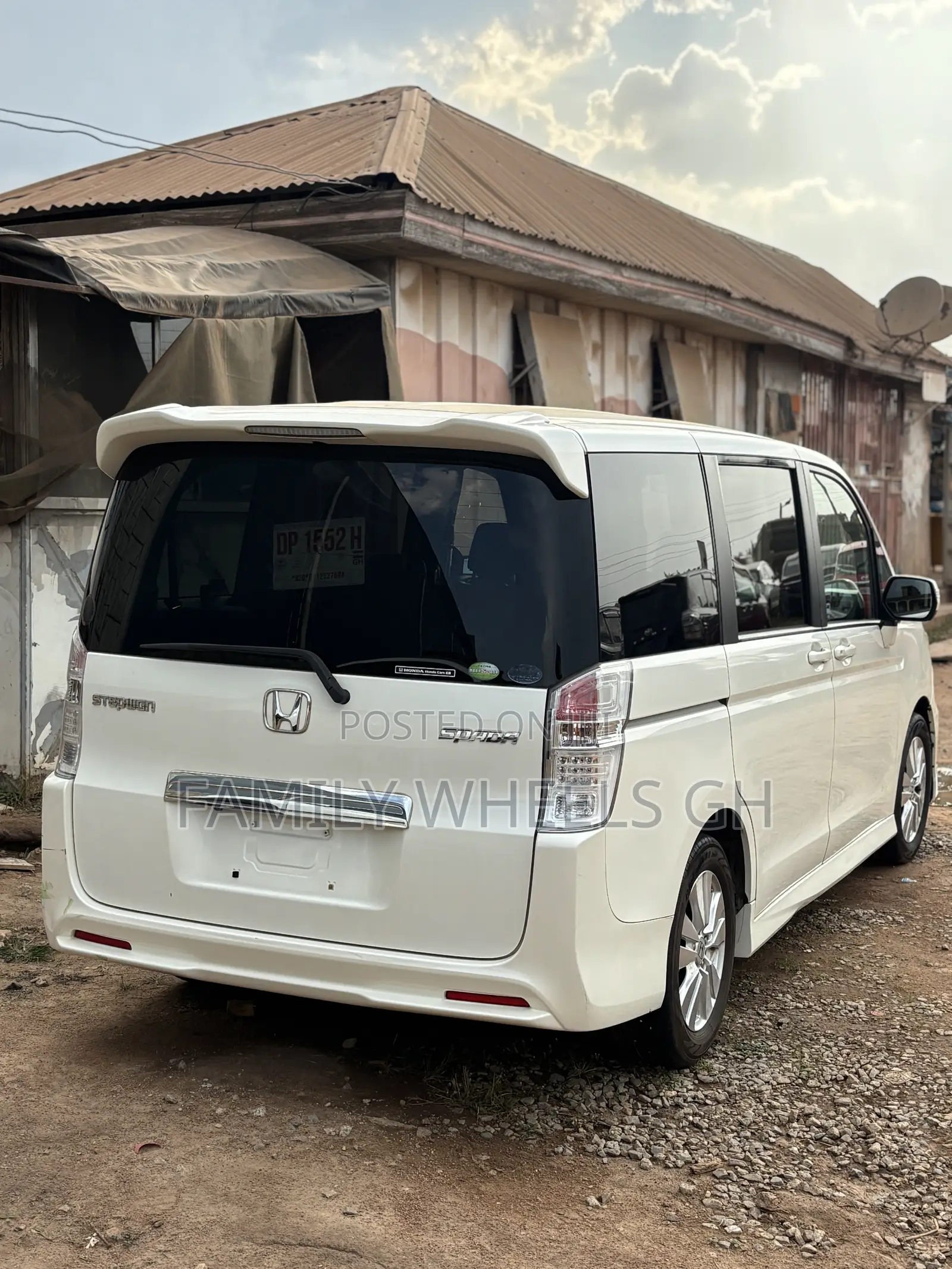 Honda Stepwgn 2012 Gray