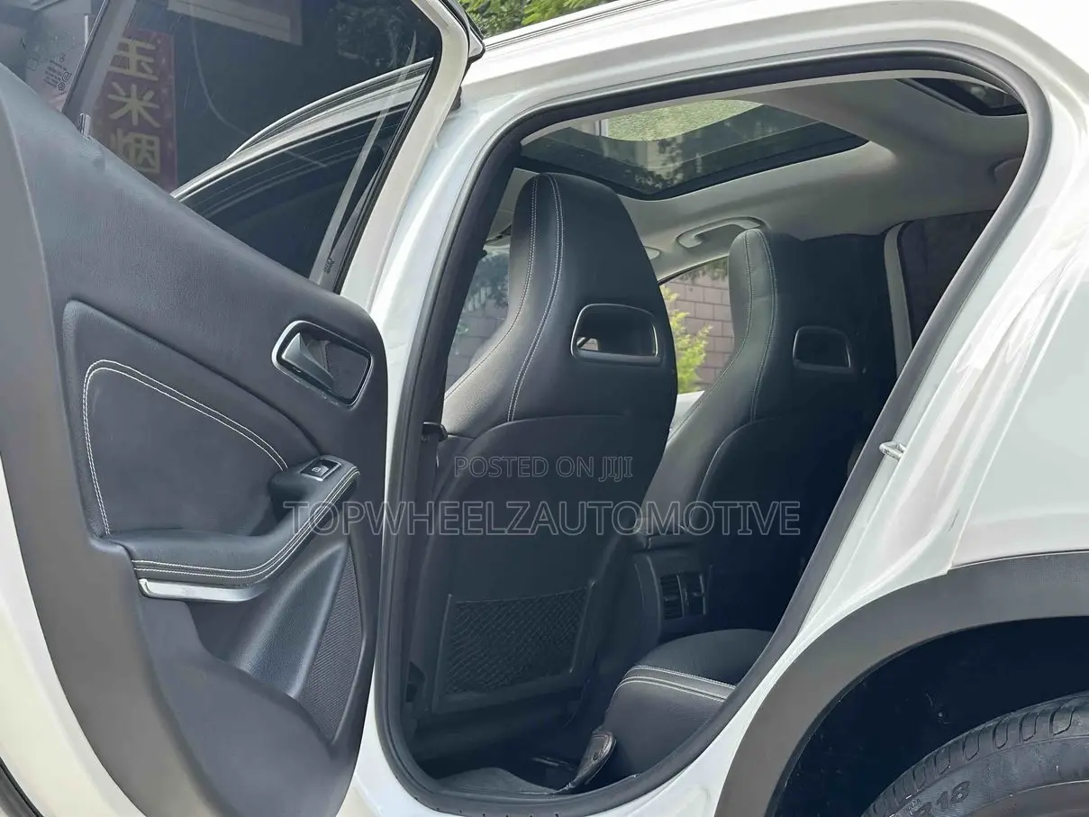 Mercedes-Benz GLA-Class 2017 White