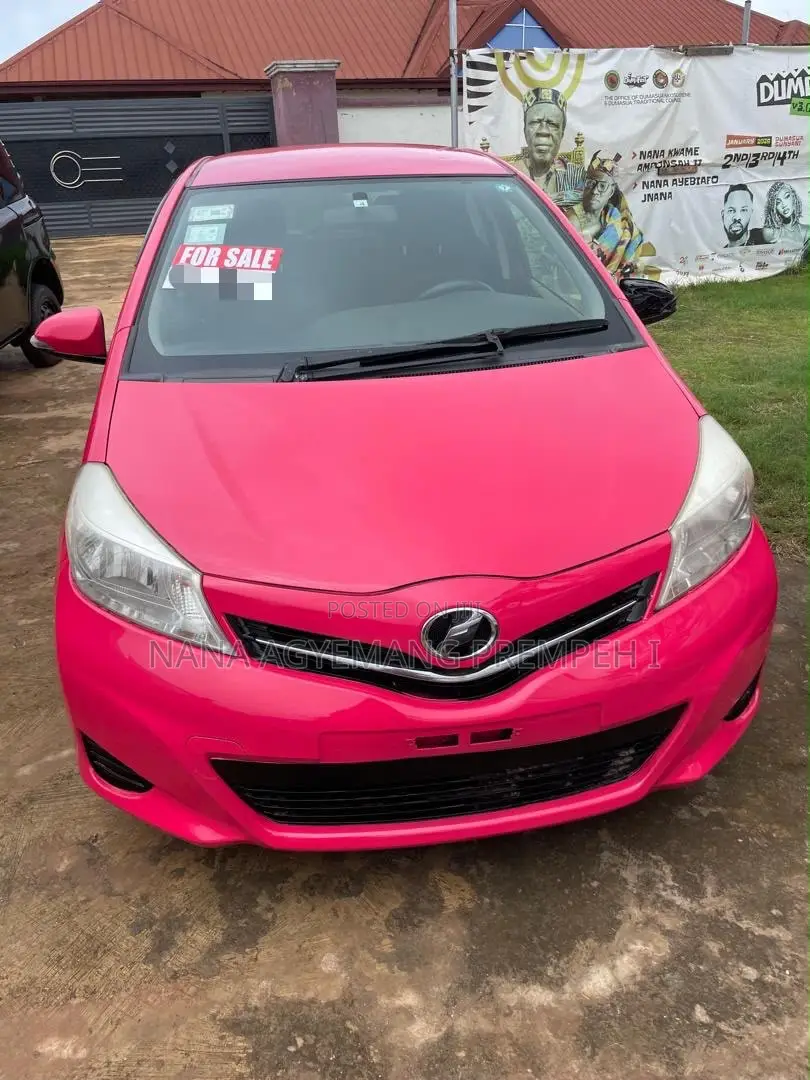 Toyota Vitz 1.5 FWD 5dr 2012 Red