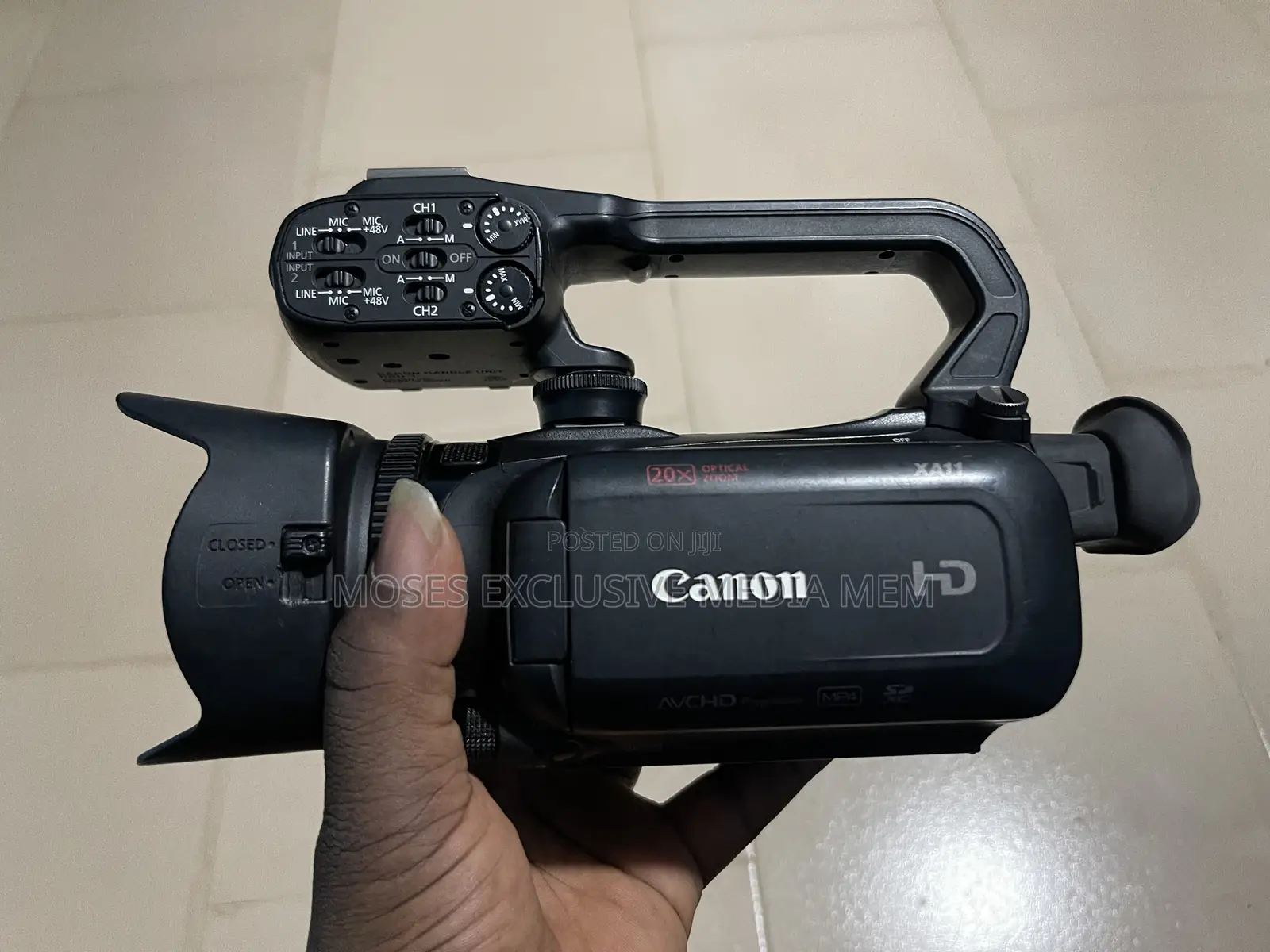 Canon XA11 – Professional Full HD Camcorder