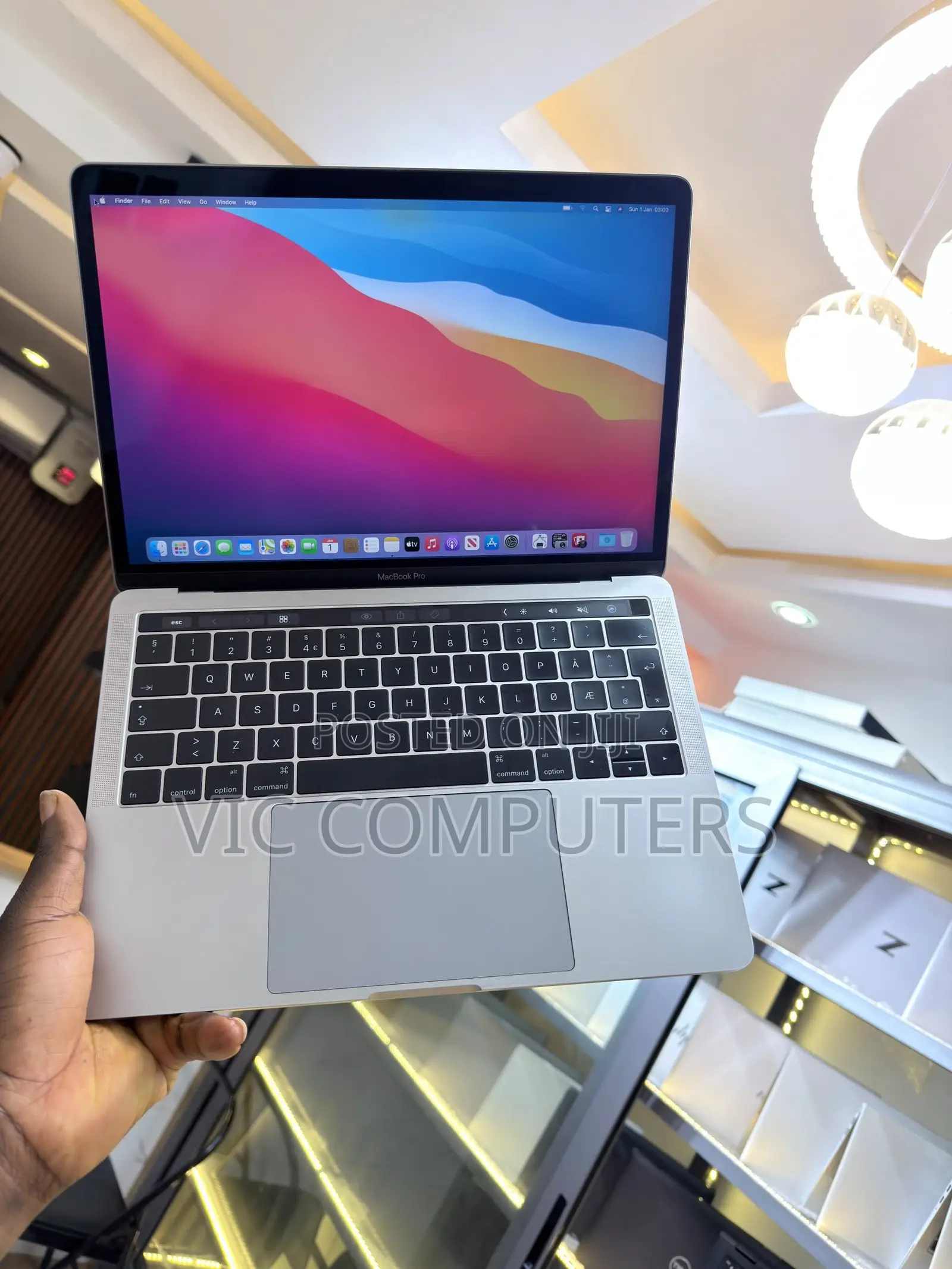 Laptop Apple MacBook Pro 2016 16GB Intel Core i7 SSD 512GB