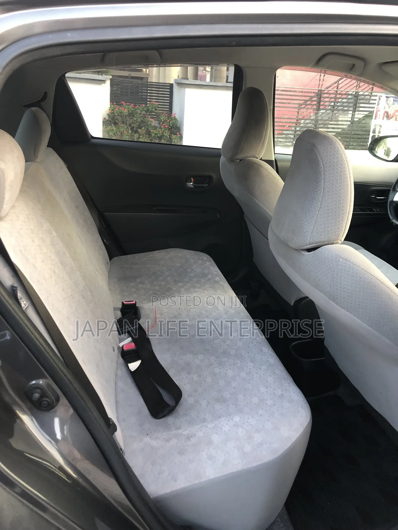 Toyota Vitz 2011 Teal