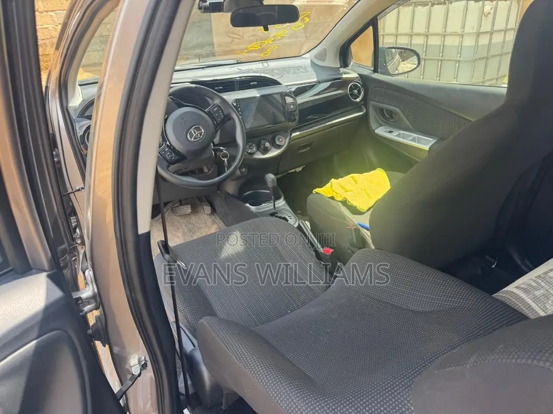 Toyota Vitz 1.5 FWD 5dr 2017