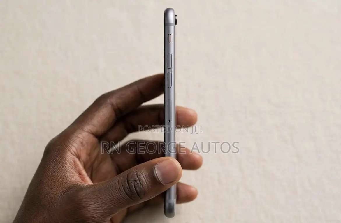 Apple iPhone 6s 32 GB