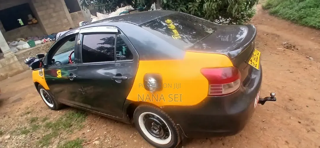 Toyota Yaris 2008 Black