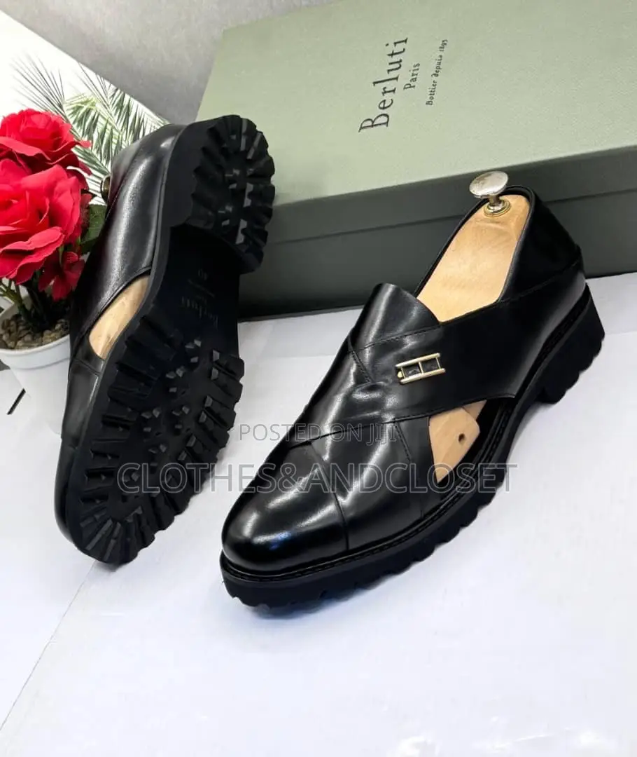 Men's Black Leather Slip-on Half-Shoes/Sandals Featuring a Cross-Strap